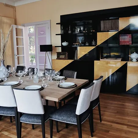 Au Domaine Du Mesnil *